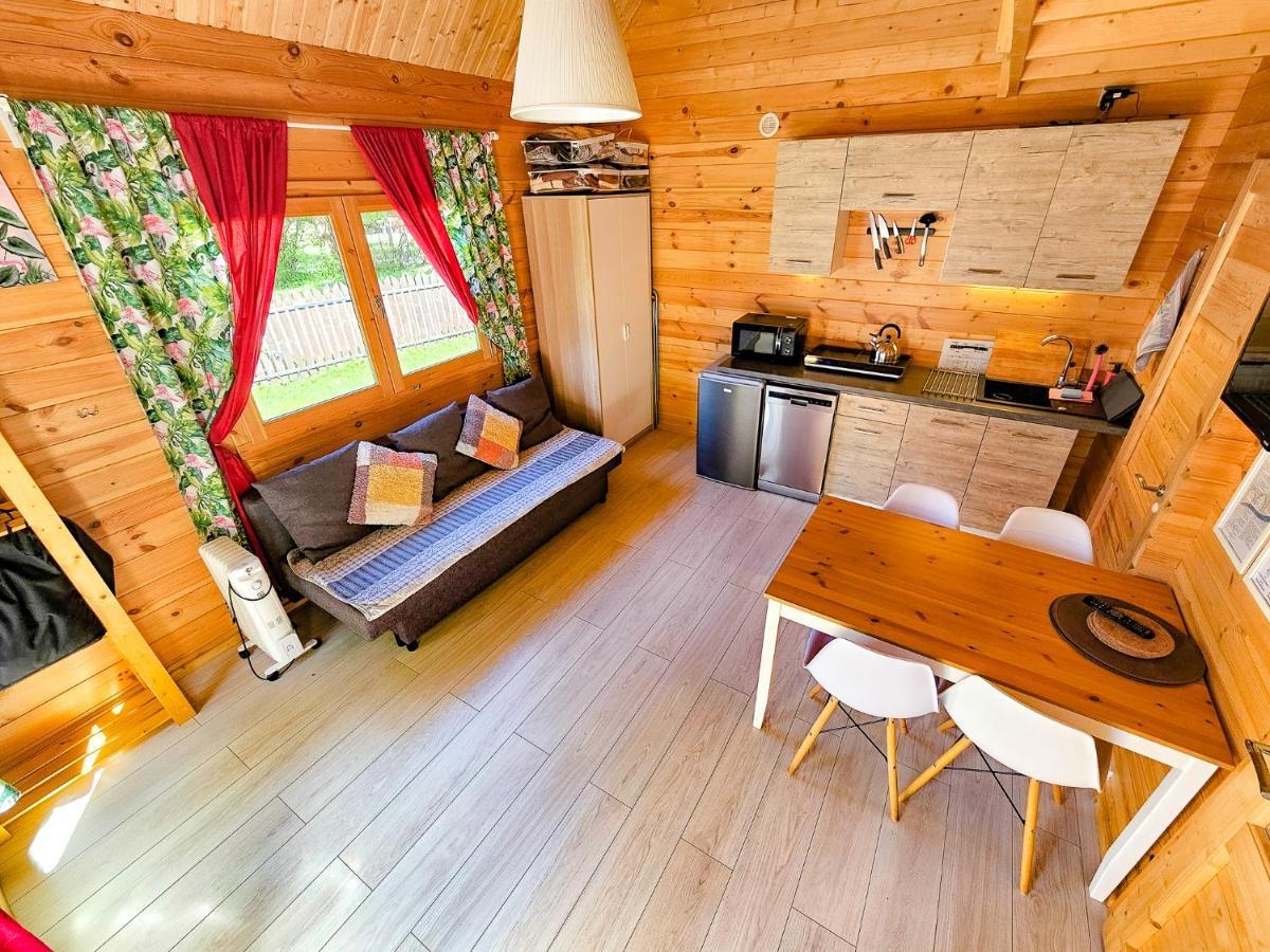 Bursztynowa Osada Lodge *